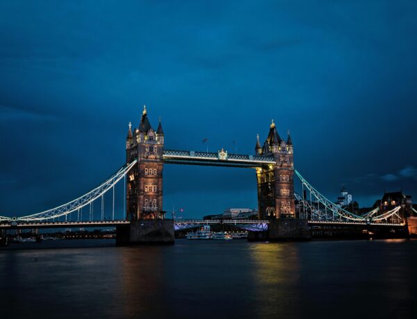 Guia Brasileiro em Londres: Descubra a Inglaterra com Passeios em Português - Foto de Chris Schippers no Pexels