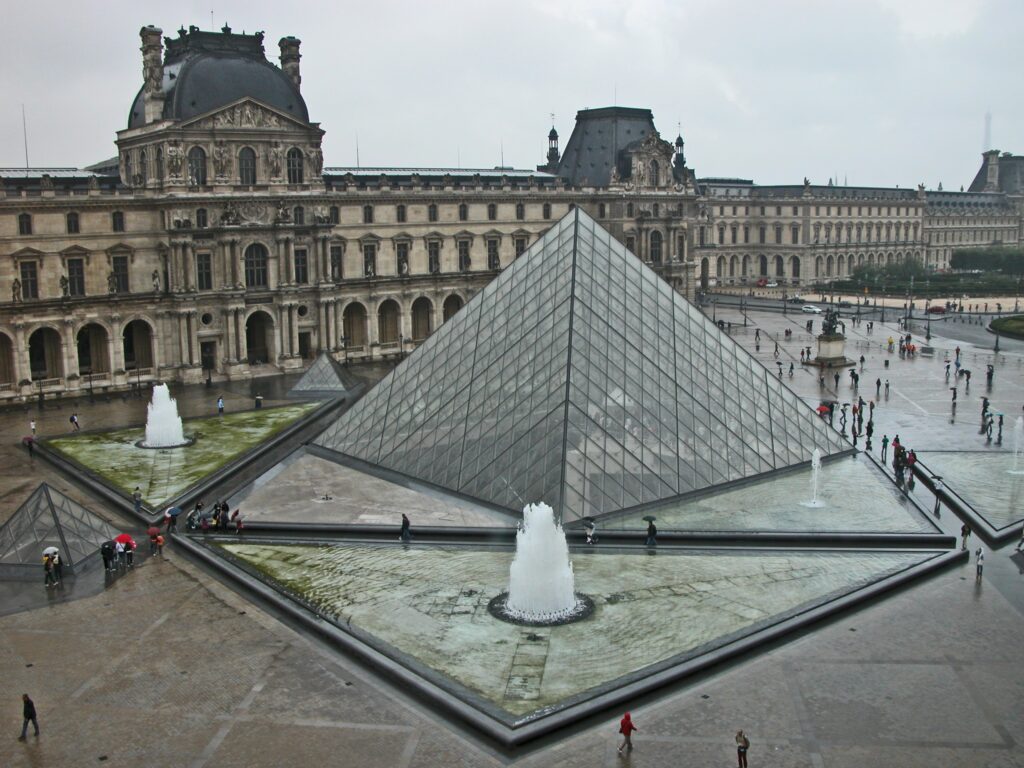 Museu do Louvre com Crianças | Guia brasileiro em Paris - Imagem de Michael Schirmann por Pixabay