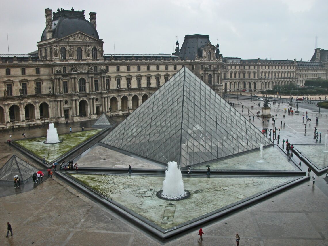 Museu do Louvre com Crianças | Guia brasileiro em Paris - Imagem de Michael Schirmann por Pixabay