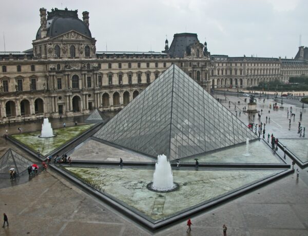 Museu do Louvre com Crianças | Guia brasileiro em Paris - Imagem de Michael Schirmann por Pixabay
